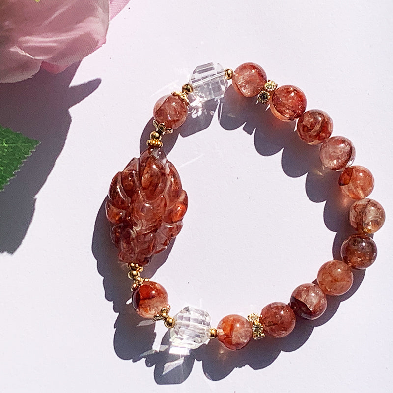 【Attract lovers】Natural crystal nine-tail fox brand red glue flower carving small fox bracelet peach blossom